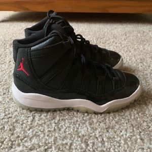 Nike Air Jordan 11 retro XI 72-10 Black Red White